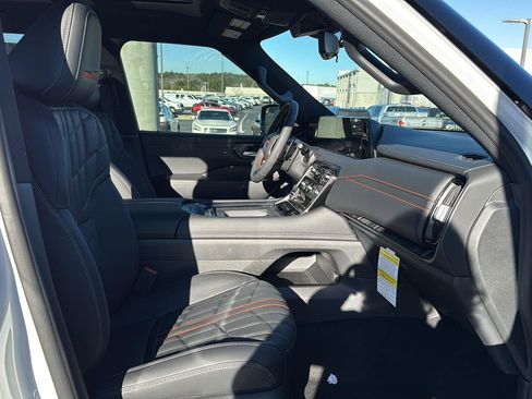 New 2026 Nissan Armada PRO-4X image 10