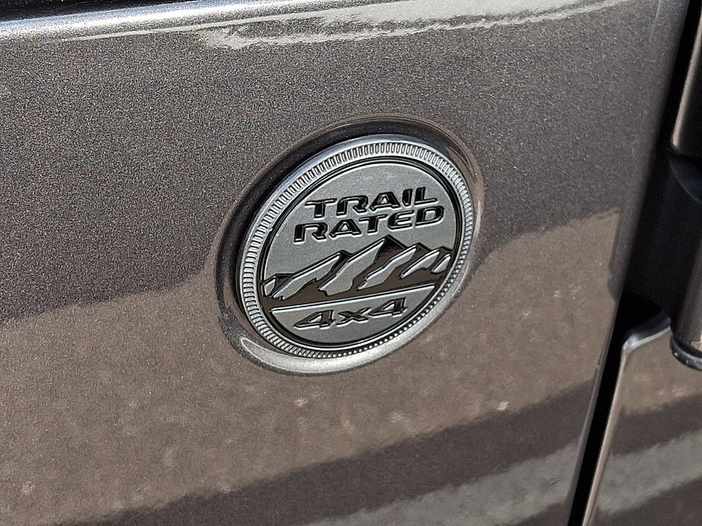 Used 2020 Jeep Wrangler Unlimited Sahara AWD/4WD image 11