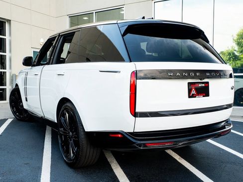 Used 2022 Land Rover Range Rover SE AWD/4WD image 16