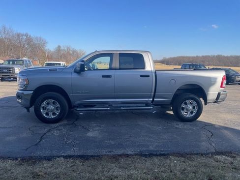 Used 2024 RAM 2500 Big Horn w/ Bed Utility Group image 10
