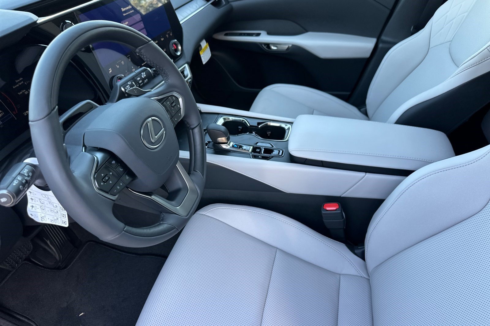 New 2026 Lexus RX 350 FWD image 4