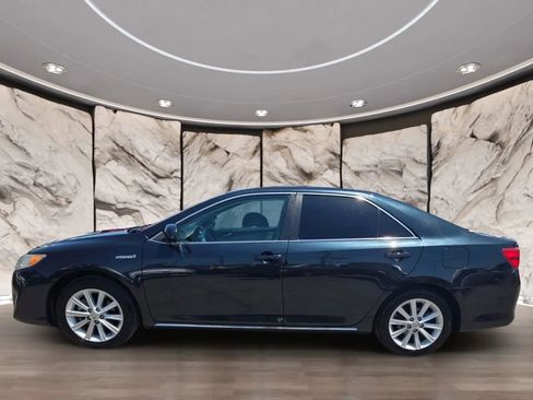 Used 2013 Toyota Camry XLE w/ Leather Pkg image 5