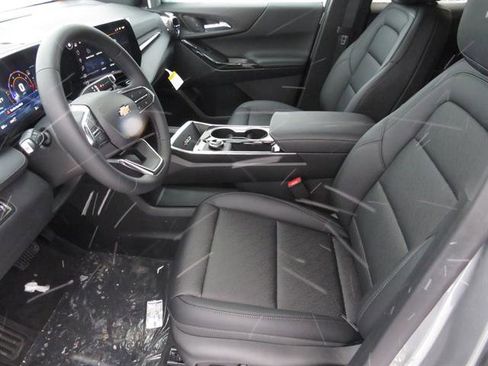 New 2026 Chevrolet Equinox LT w/ Convenience Package II image 15