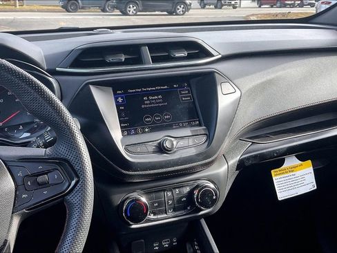 Used 2023 Chevrolet TrailBlazer RS image 6
