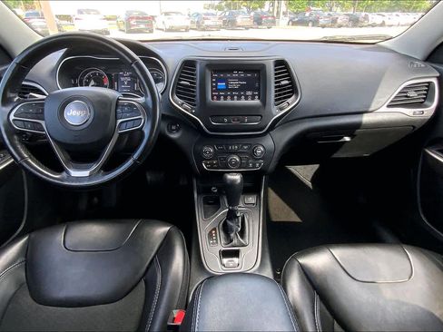 Used 2021 Jeep Cherokee Latitude Plus image 15