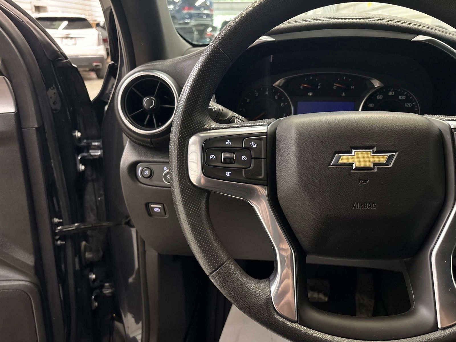 Used 2021 Chevrolet Blazer LT AWD/4WD image 14