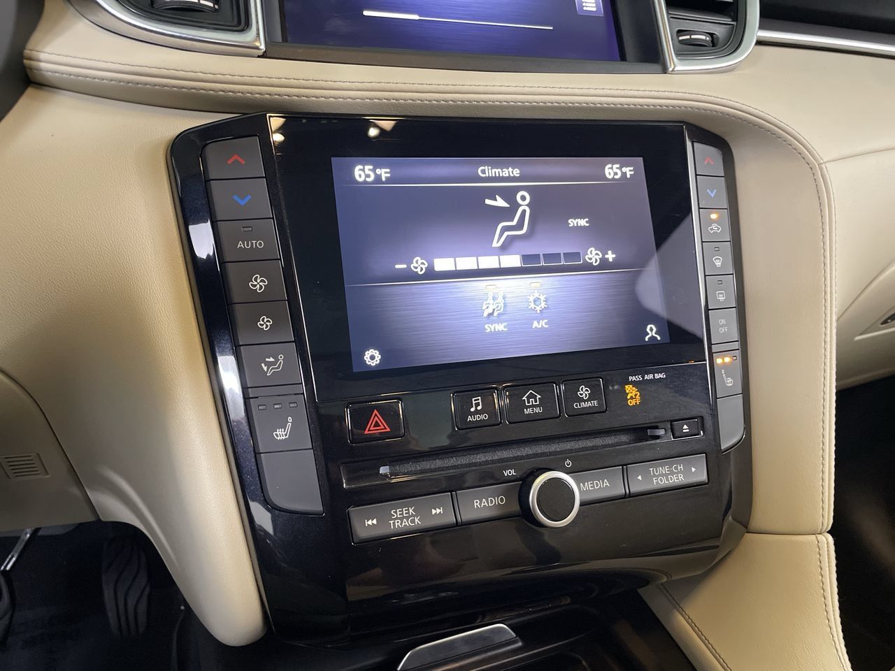 Used 2022 INFINITI QX50 Luxe AWD/4WD image 16