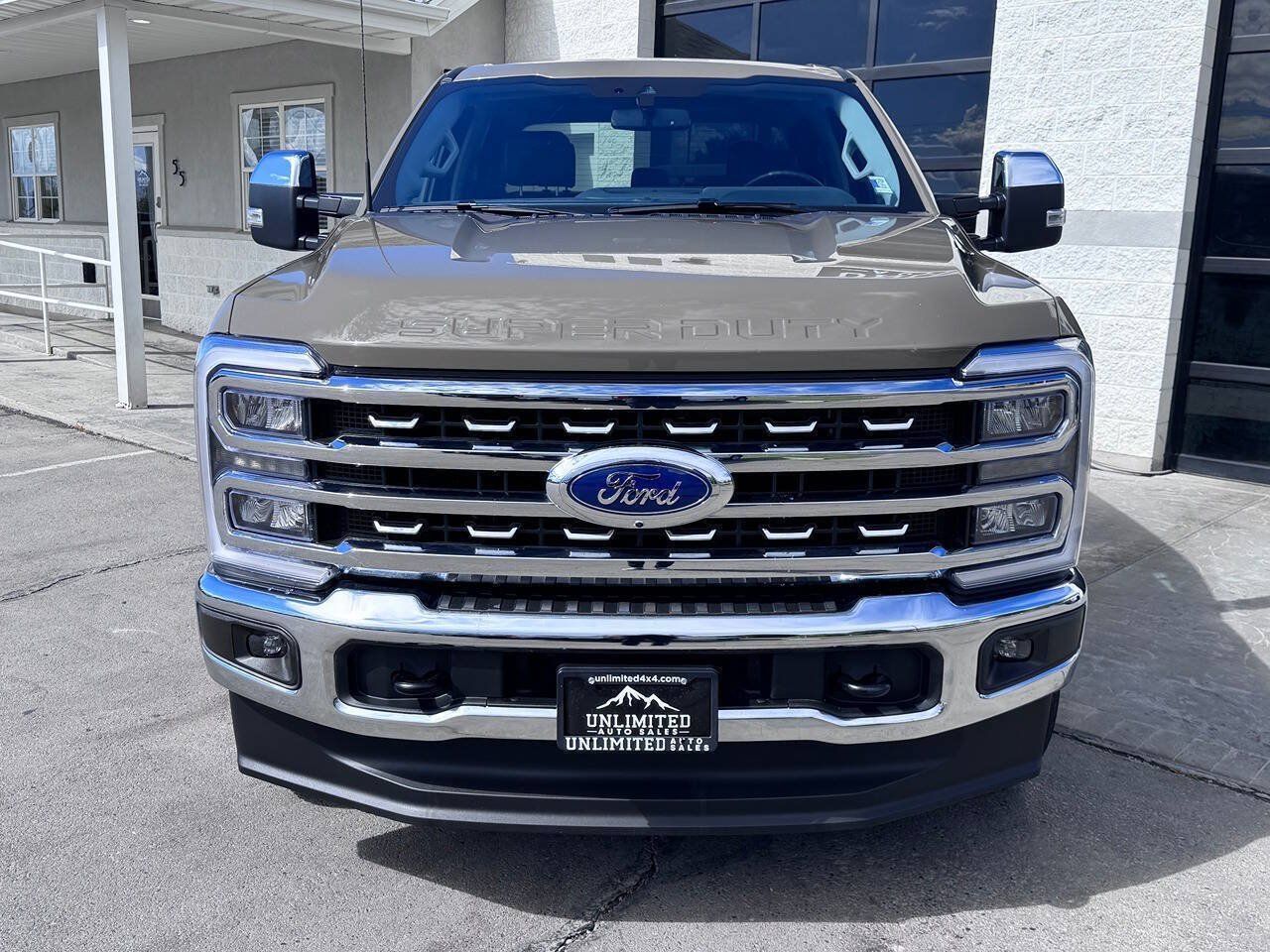 Used 2026 Ford F350 Lariat w/ Chrome Package AWD/4WD image 3