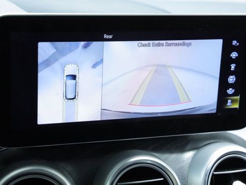 Used 2022 Mercedes-Benz GLC 300 4MATIC w/ Premium Package Lite image 18