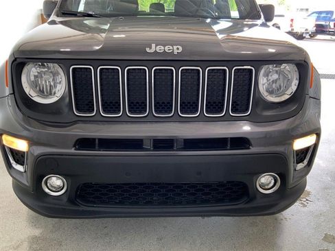 Used 2021 Jeep Renegade Latitude w/ Convenience Group image 27