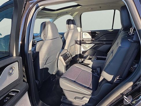 New 2026 Lincoln Aviator Reserve w/ Luxury Package image 10