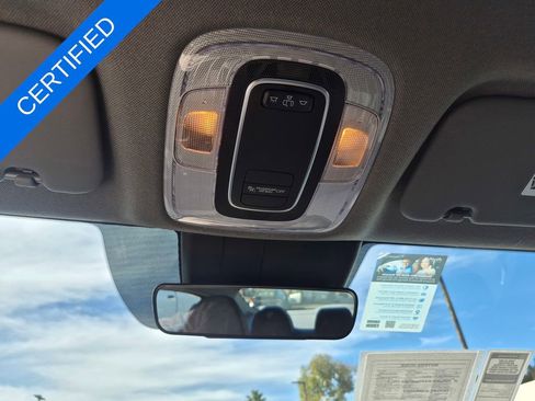 Used 2025 Hyundai Elantra SE image 16