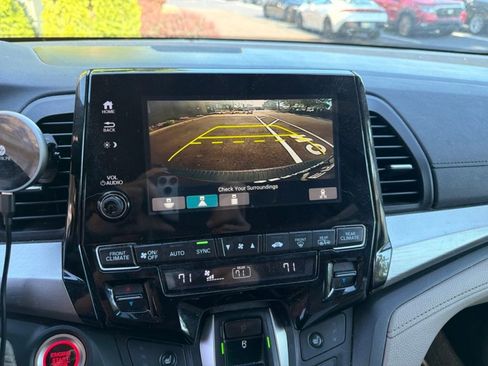 Used 2018 Honda Odyssey EX-L image 19