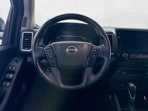 Used 2024 Nissan Frontier SL image 17