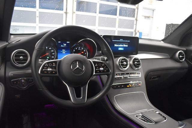 Used 2022 Mercedes-Benz GLC 300 4MATIC image 23