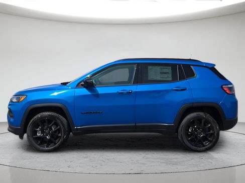New 2026 Jeep Compass Latitude AWD/4WD image 6