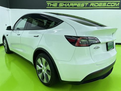 Used 2021 Tesla Model Y Long Range AWD/4WD image 6
