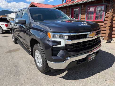 Used 2023 Chevrolet Silverado 1500 LT AWD/4WD image 2