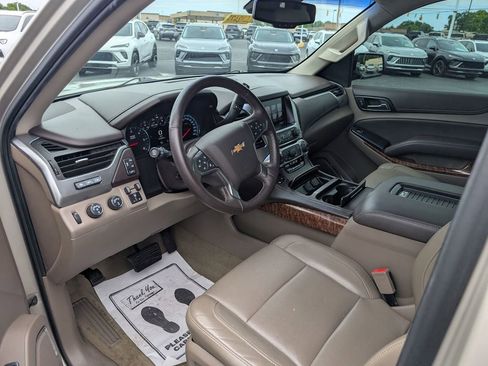 Used 2017 Chevrolet Tahoe Premier AWD/4WD image 13