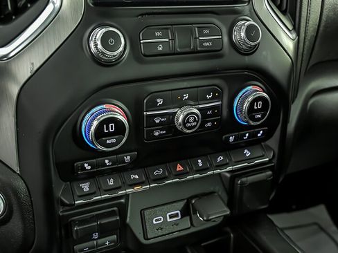 Used 2022 GMC Sierra 2500 Denali AWD/4WD image 30