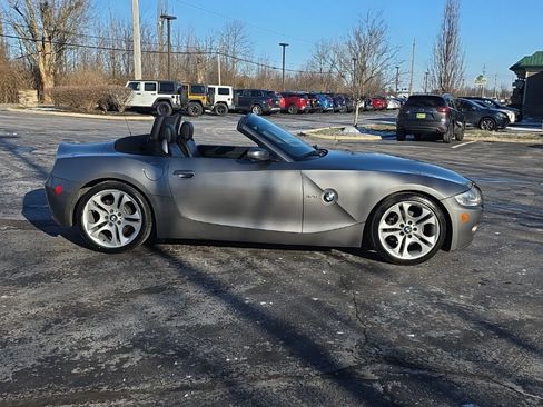 Used 2005 BMW Z4 3.0i image 9