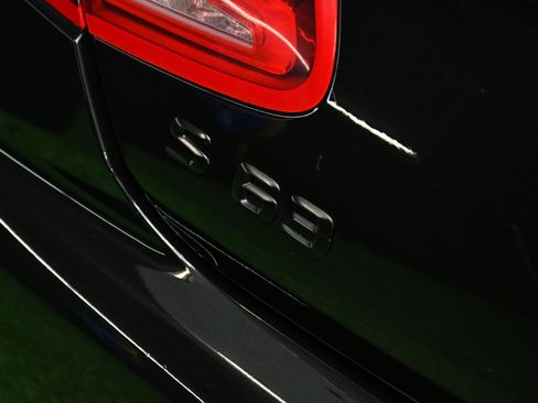 Used 2016 Mercedes-Benz S 63 AMG 4MATIC Coupe image 11