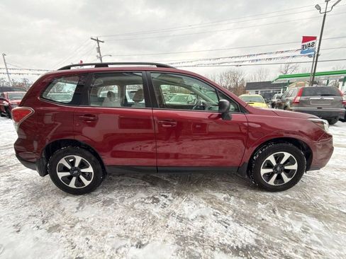 Used 2018 Subaru Forester 2.5i w/ Alloy Wheel Package image 4