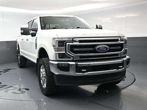 Used 2020 Ford F250 Lariat w/ Lariat Ultimate Package AWD/4WD image 3