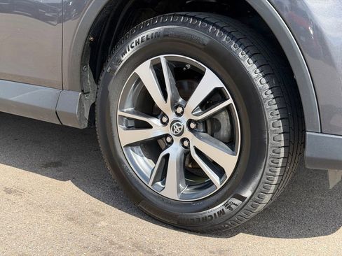 Used 2017 Toyota RAV4 XLE FWD image 21
