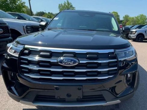 New 2026 Ford Explorer Active w/ Active Comfort Package AWD/4WD image 7