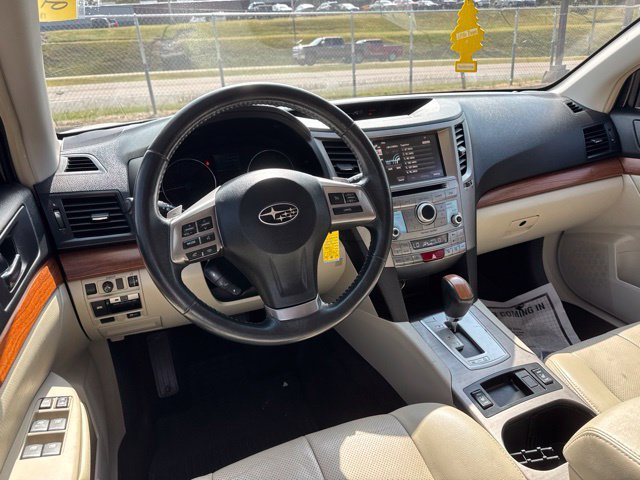 Used 2014 Subaru Outback 2.5i Limited AWD/4WD image 13