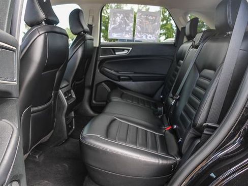 Used 2024 Ford Edge SEL image 18