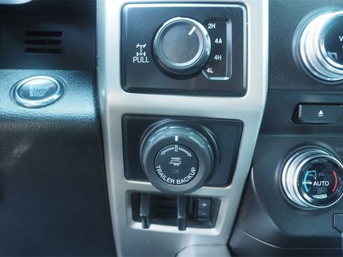 Used 2018 Ford F150 Lariat w/ Equipment Group 502A Luxury image 17