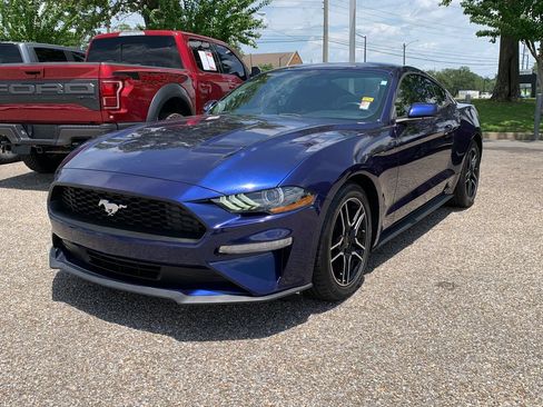 Used 2020 Ford Mustang Coupe w/ Equipment Group 101A RWD image 6