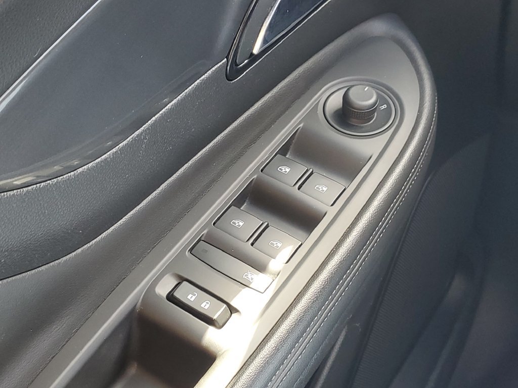 Used 2017 Buick Encore Preferred FWD image 16