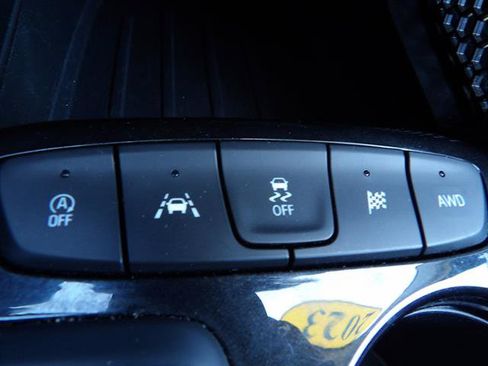 Used 2023 Chevrolet TrailBlazer LT w/ Convenience Package AWD/4WD image 26