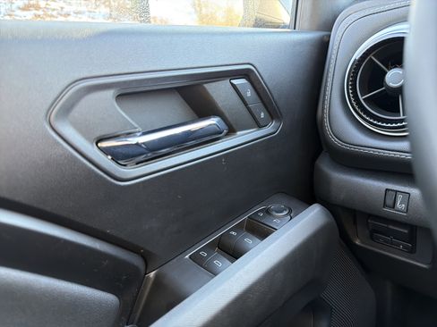 Used 2023 Chevrolet Colorado LT w/ LT Convenience Package II image 23