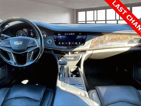 Used 2018 Cadillac CT6 Luxury image 16