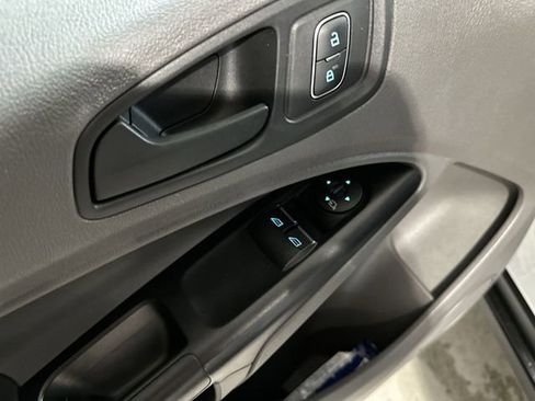 Used 2023 Ford Transit Connect XL image 17