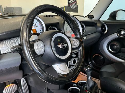 Used 2010 MINI Cooper S image 9