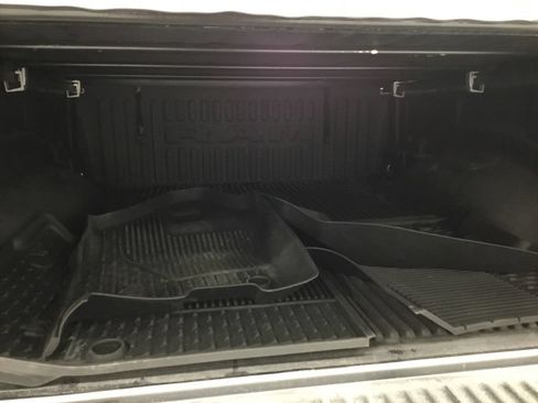 Used 2022 RAM 1500 Laramie AWD/4WD image 14