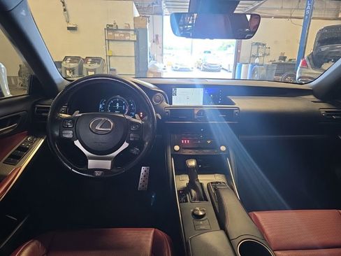 Used 2017 Lexus IS 350 F Sport w/ F Sport Package RWD image 4