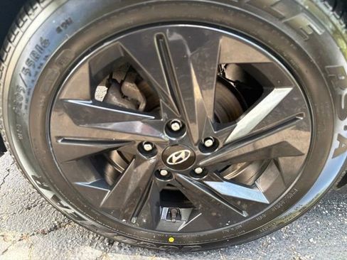 Used 2023 Hyundai Elantra SEL FWD image 35
