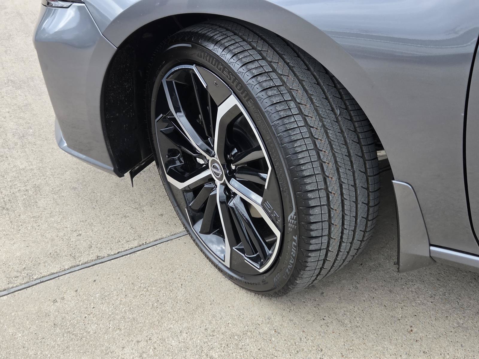 New 2026 Nissan Altima 2.5 SR FWD image 9