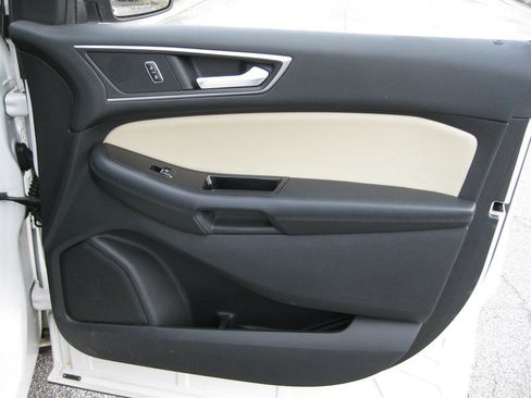 Used 2015 Ford Edge SEL w/ Equipment Group 201A image 35