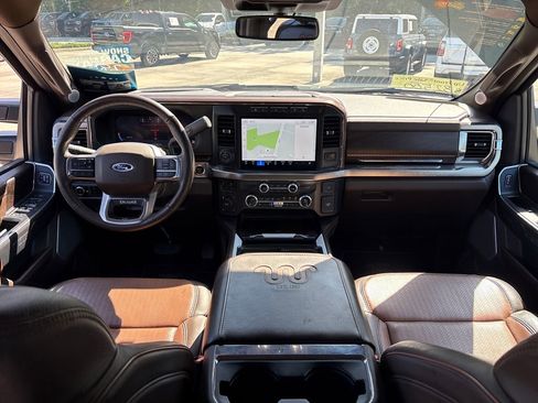 Used 2023 Ford F250 King Ranch w/ FX4 Off-Road Package AWD/4WD image 7