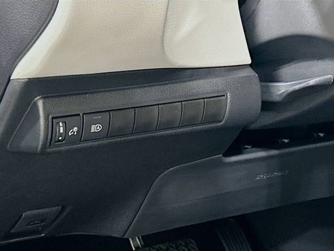 New 2026 Toyota Corolla LE FWD image 11