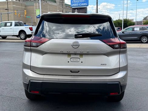 Used 2026 Nissan Rogue SV w/ SV Premium Package AWD/4WD image 25