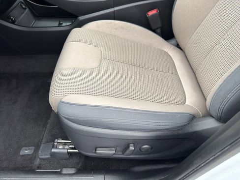 Used 2021 Hyundai Santa Fe SEL image 12