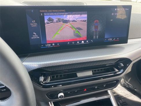 Used 2025 BMW i4 eDrive40 image 28